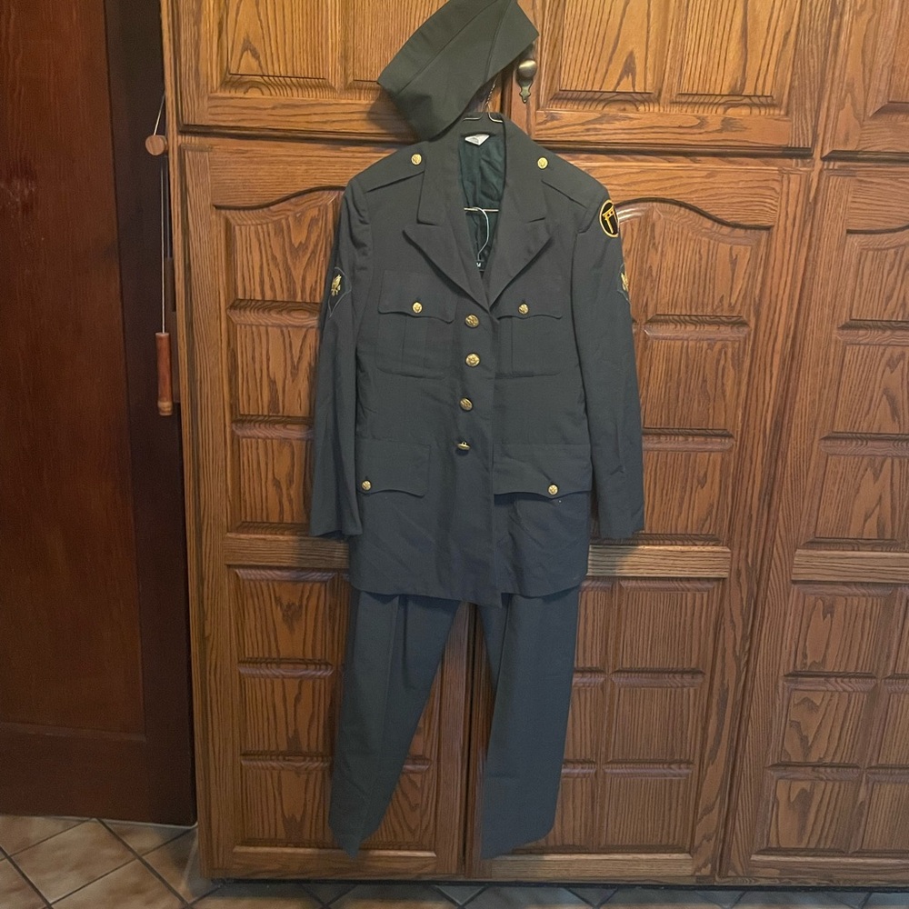 Vintage 1960s U.S. Army Vietnam Era Uniform Set- Jacket, Pants & Cap- Authentic